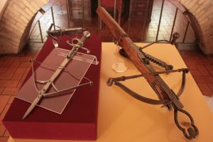 Pugnale-Balestra (inv.VI69) e Balestra con terziere (inv.VI1894)